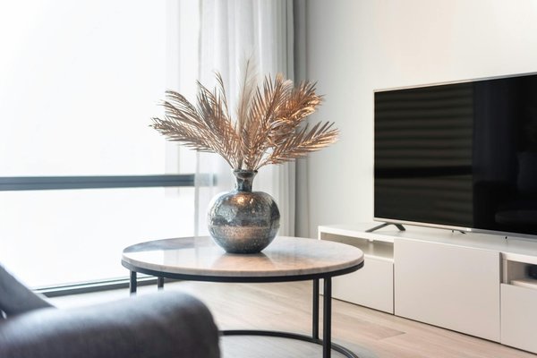 Essential tips for selecting ideal bedding for horses prone to skin sensitivities