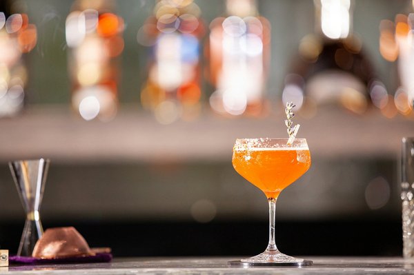 Ultimate Guide to Designing a Space-Saving Library for Your Cozy Reading Nook